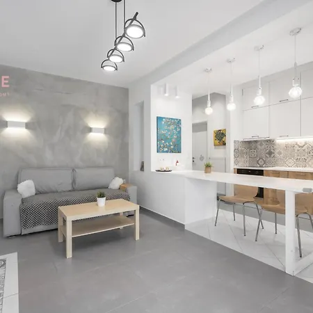 Pendente, Nilie Hospitality Mgmt